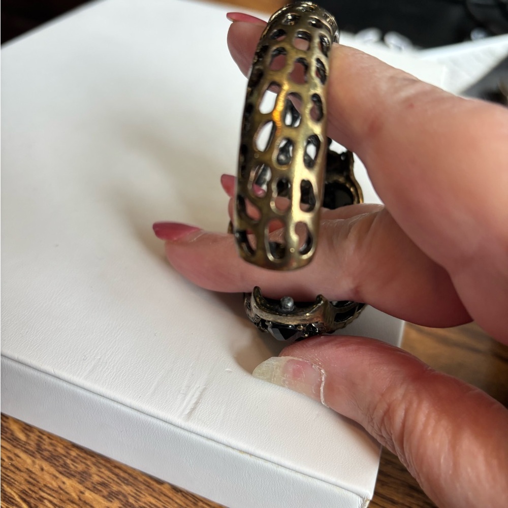 Vintage Black and Purple Rhinestone Hinged  Bracelet - Picture 7 of 7